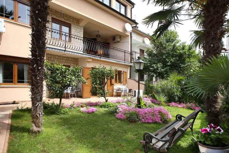 Apartments & Rooms Ivana Rovinj Exterior photo